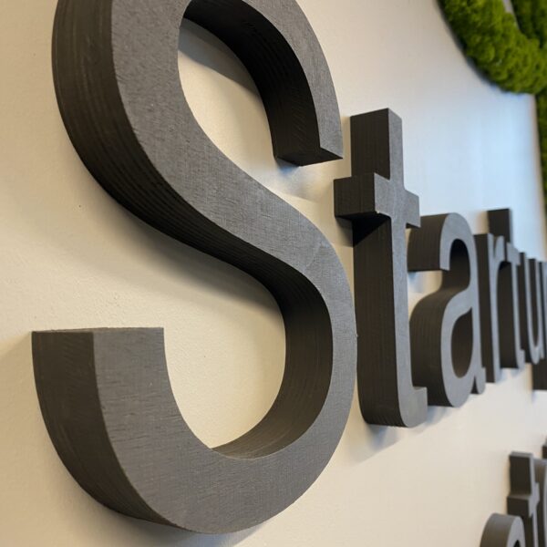 ECD0FE43-8011-40BF-85AD-87E48ED30C6F