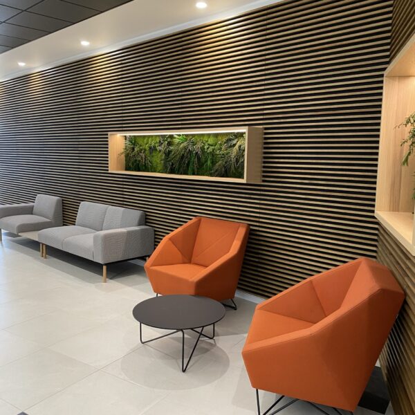 Ärimaja Tehnopolis taimedega valgustatud pilt