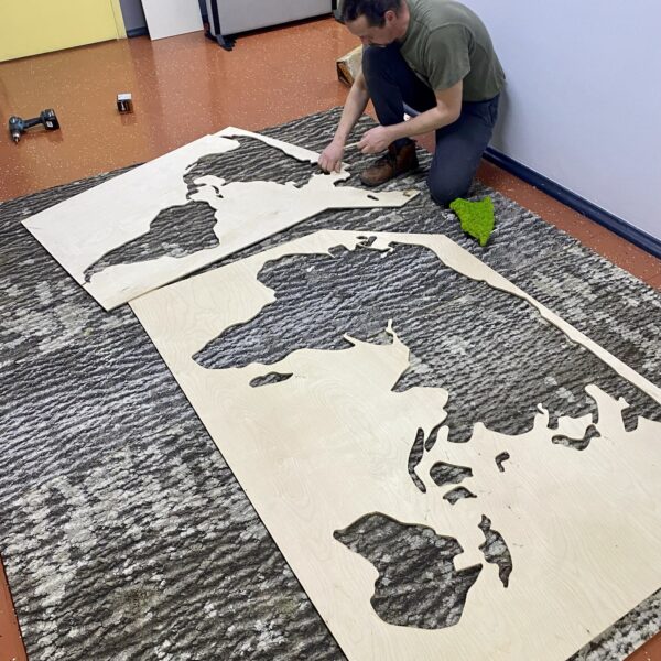 F3070195-4DF3-40F4-9D3A-E0330070458F