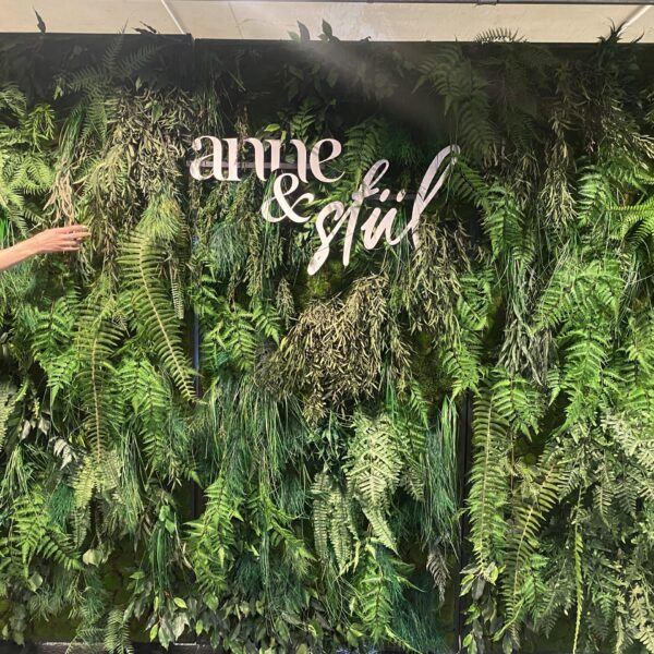 Forgreenerlife.com kunst ja säilitatud taimeseinade rent, puude ja kõrreliste rent, lilleseadete rent, Kunst kõrreline, rendisein, fotosein, Forgeenerlife, Eventech, Rendi puud, renditavad taimed, Forgreenerlife.com kunst ja säilitatud taimeseinade rent, puude ja kõrreliste rent, lilleseadete rent, Green4ever, ShiShi, kunstpuud, seinade rent, taustaseinad, fotoboks, logoga fotosein, messiboksikujundus, messiboks, rohesein, taimesein, samblasein, rendisein, peo kaunistuste rent, pulma rent, roheluse rent, Gardest, Hortes,Decorento, pulmakaunistuste rent, peo kaunistuste rent