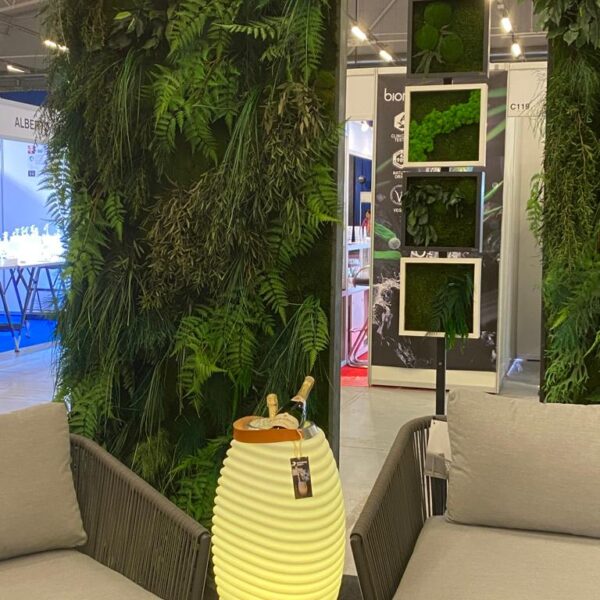 Taimeseinade rent Forgreenerlife.com .Foteoseina rent, messiboksi kaunistus