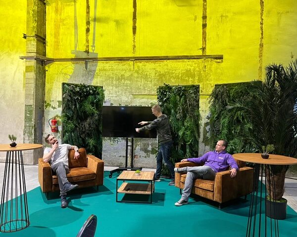 Taimeseinade rent Forgreenerlife.com .Foteoseina rent, messiboksi kaunistus