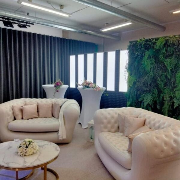 DC83DE1B-7C05-490A-964D-41E48B6A7EB1