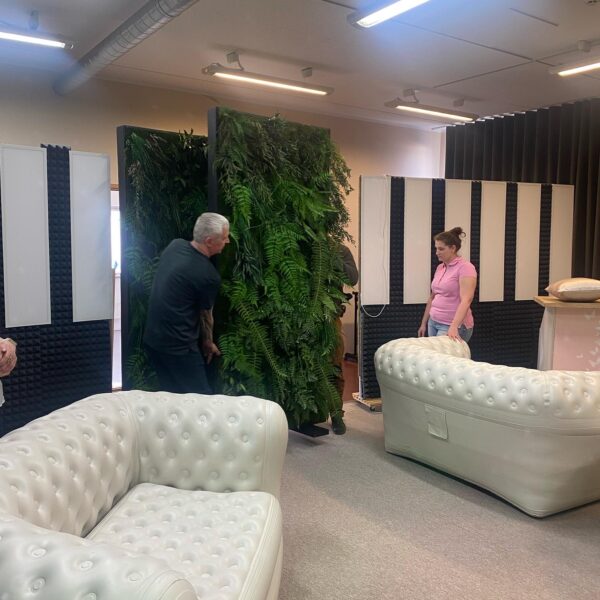 DD6F9711-D714-486B-AAEF-1CB5481356C3