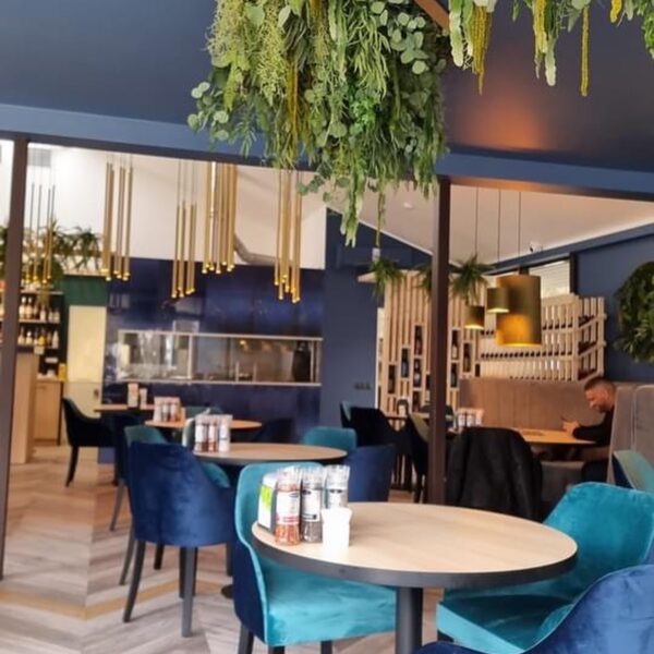 048AFB17-6330-4B95-BF9F-5E4745AC9339