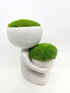 Keraamiline kuju_säilitatud sammal